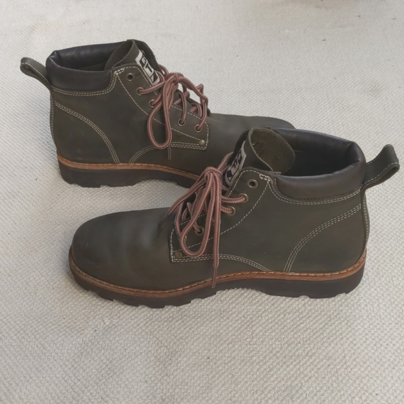 Roots Tuff Leather Boots Size 8- Olive Night - Picture 10 of 14